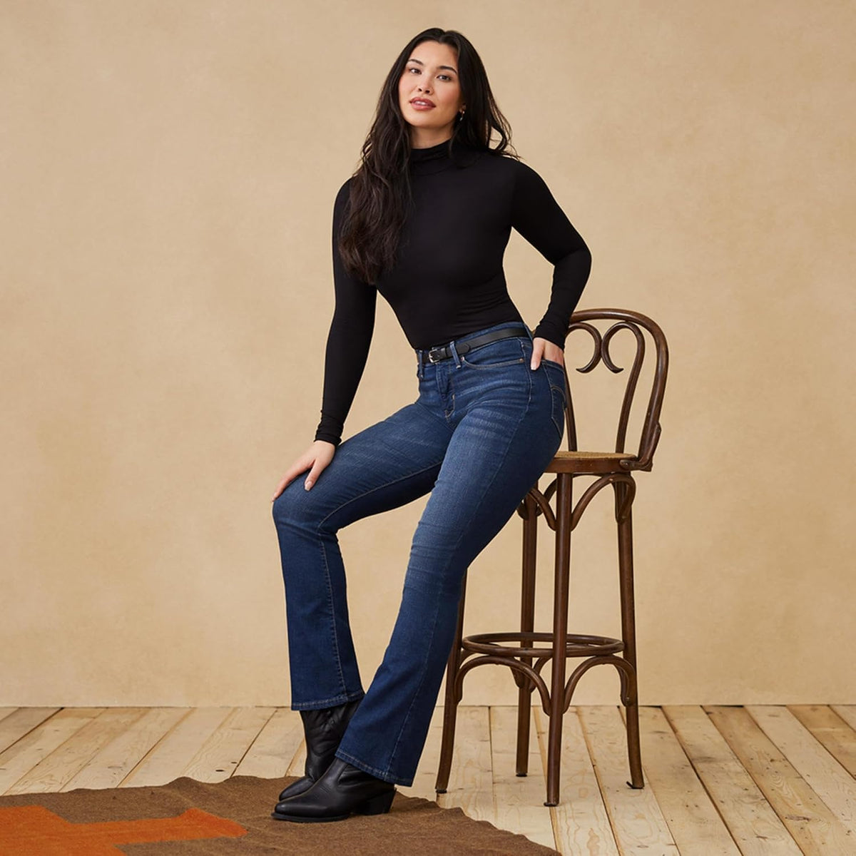 Levi Strauss Signature Gold Women's Totally Shaping Mid Rise Bootcut Jeans